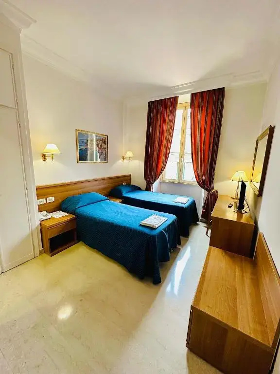 Hotel Principe Di Piemonte - Chambres