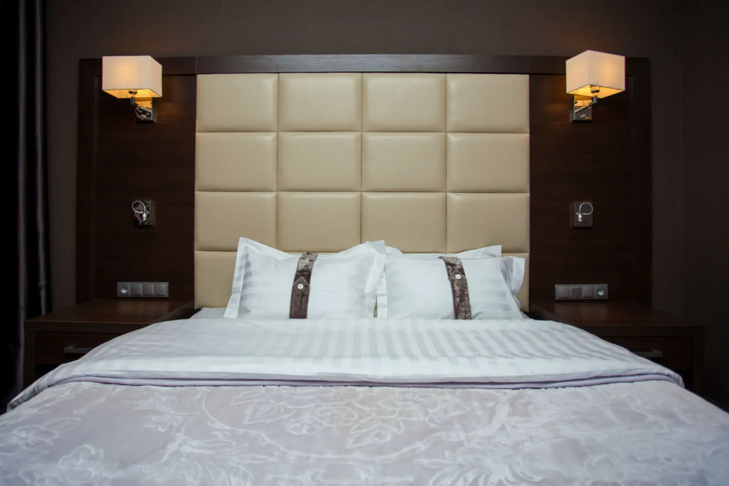 Ariya SPA Hotel Room Type - Double Suite full double bed