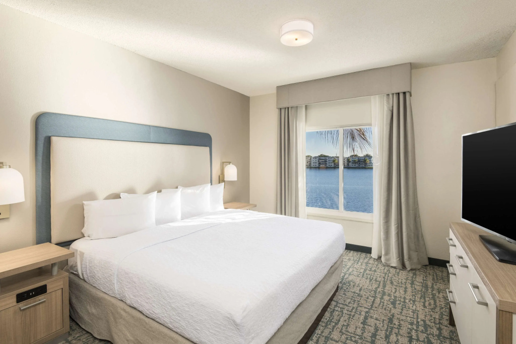 Homewood Suites by Hilton Coral Gables Miami Airport