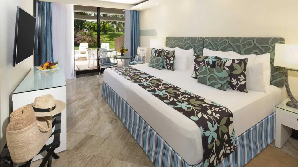 Garden Terrace Double room (full double bed)