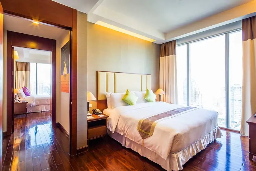 2 Bedrooms Executive Quadruple Suite with city view
