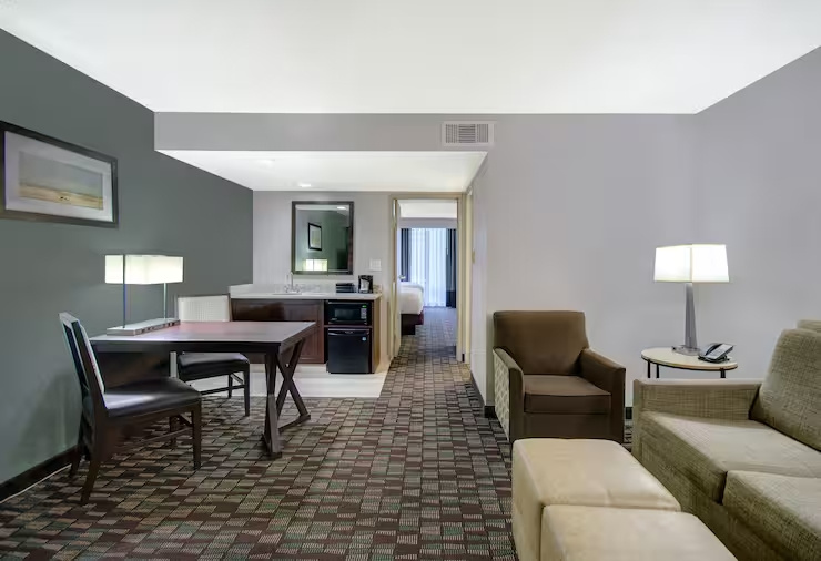 Embassy Suites by Hilton Jacksonville Baymeadows - Chambres