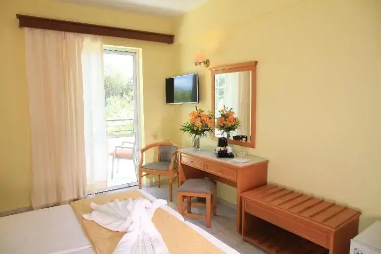 Eco Standard Double room with garden view (full double bed)