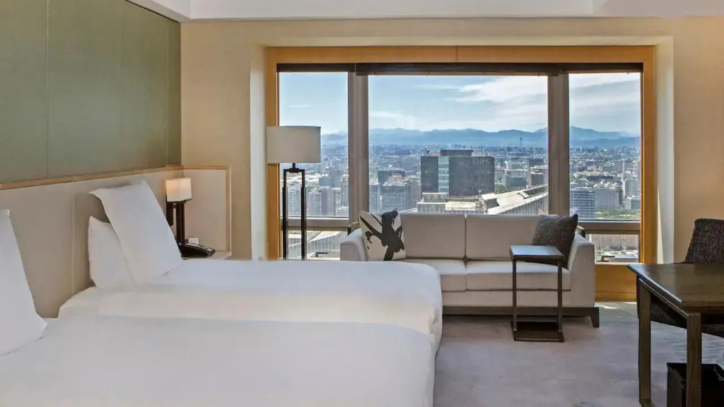 With Chang’an Avenue View Double room (twin beds)