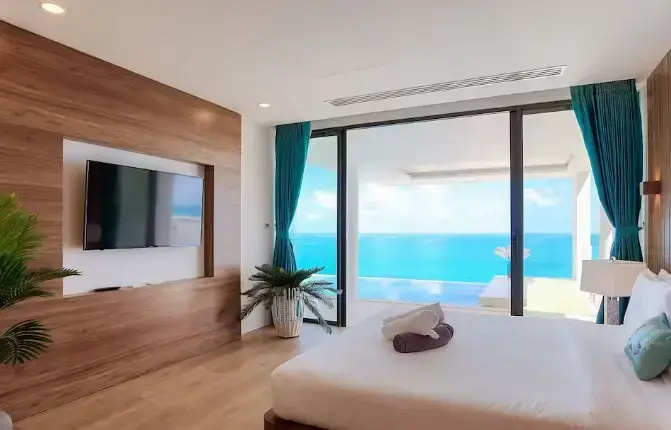 5 Bedrooms Luxury Villa with sea view