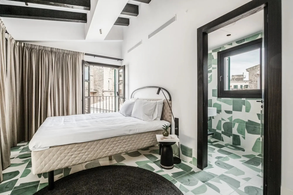 The Terrazza Double room (full double bed)