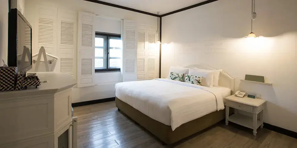 Governess Double Suite (full double bed)