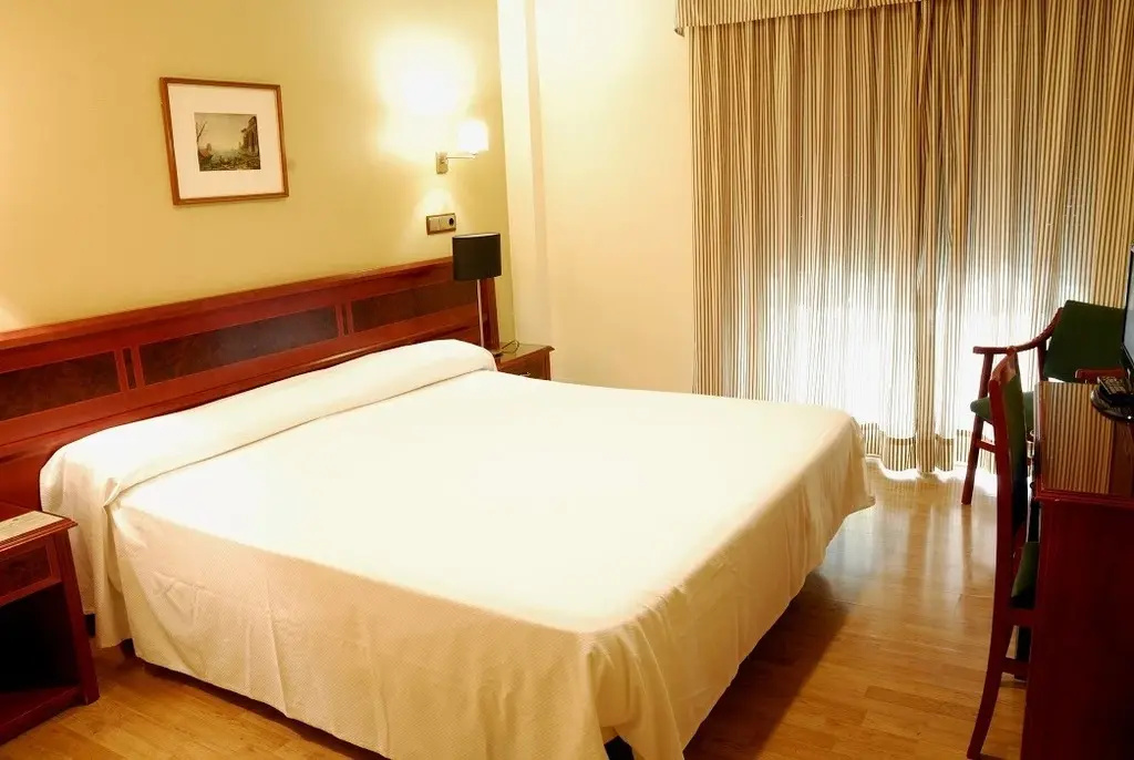 Reyes Catolicos - Chambres