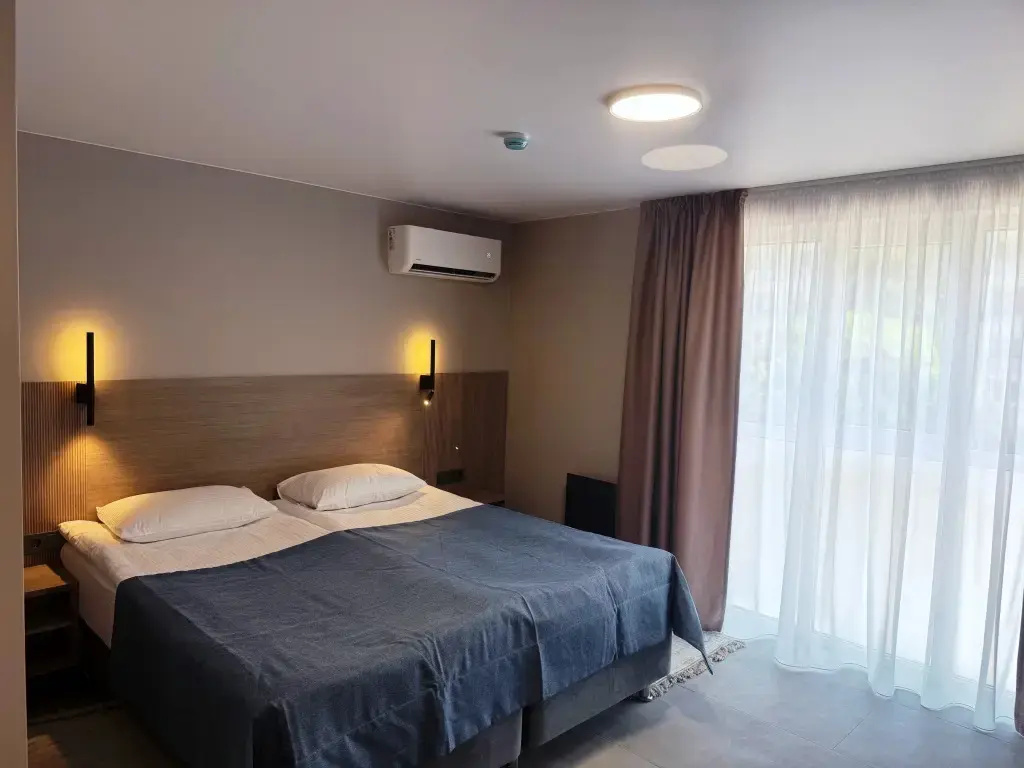 Magnoliya Hotel Room Type - 2-room Double Suite with city view twin beds