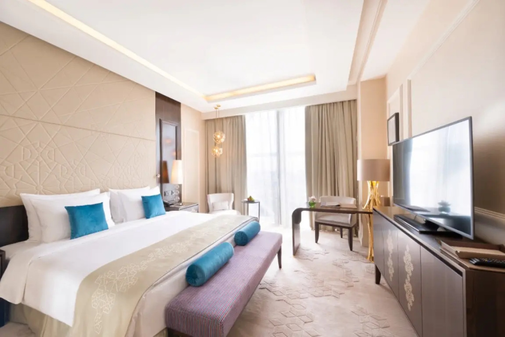 Deluxe Double room (full double bed)