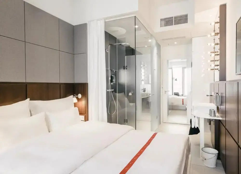 Lovely Double room (full double bed)