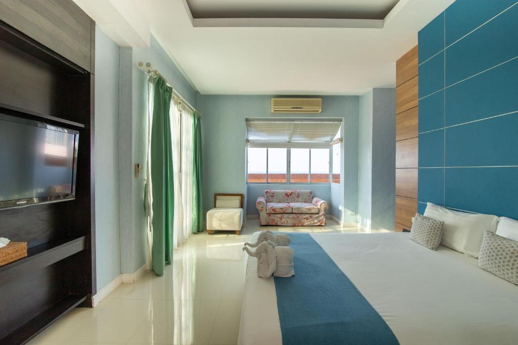 Люкс Rooftop Garden с видом на море в Royal Beach View Suites