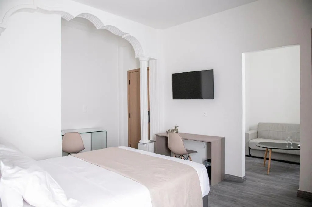 Double Junior Suite (full double bed)