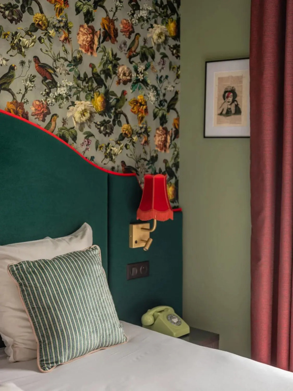 Hotel Brittany 77