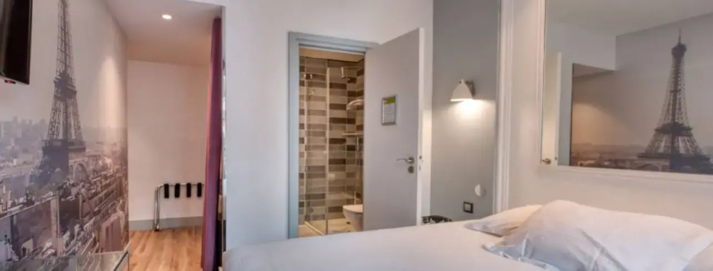 Classic Double room (full double bed)