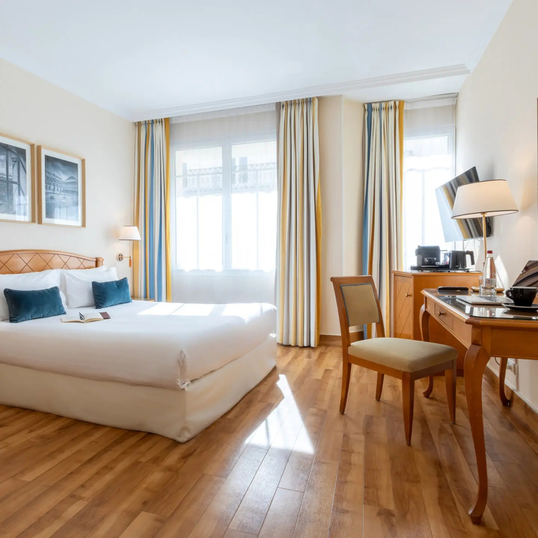 Superior Double room (full double bed)