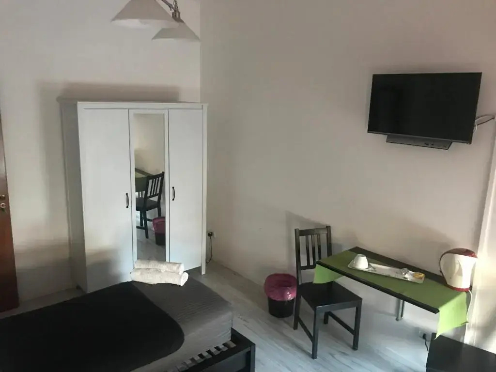 Economy Double room (twin beds)