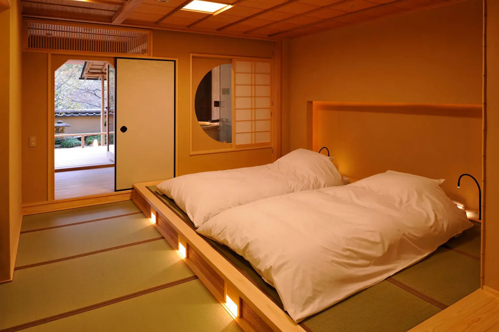 Panoramic Wooden Bath Ajisai / Rindo Kadan Suite