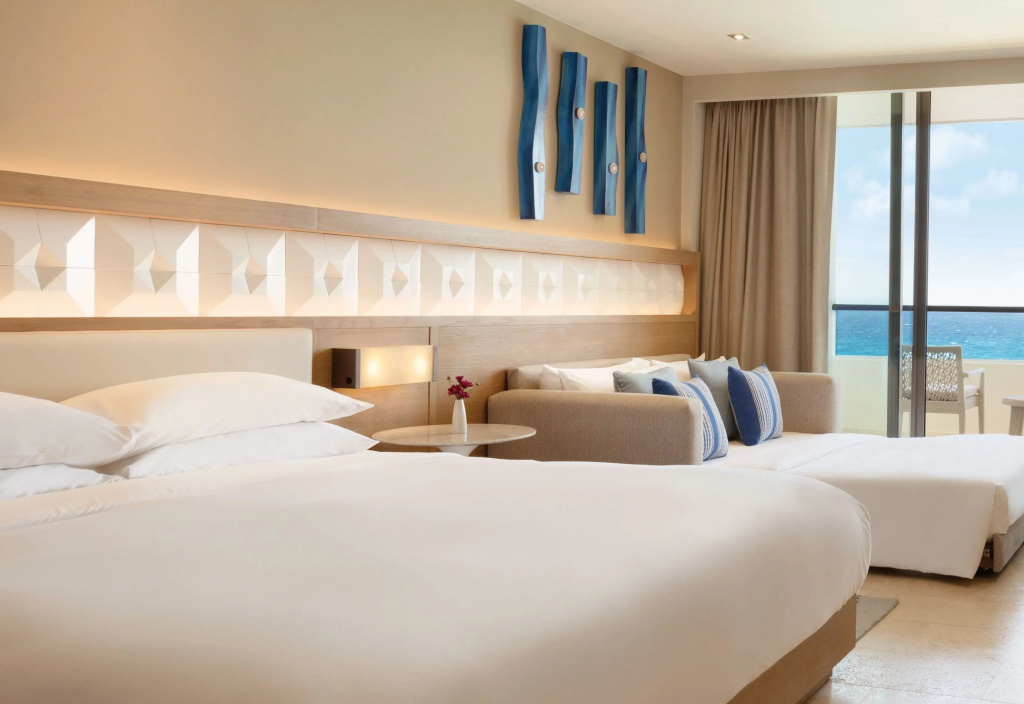 Quadruple room with ocean view