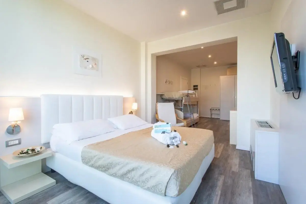 Superior Quadruple room