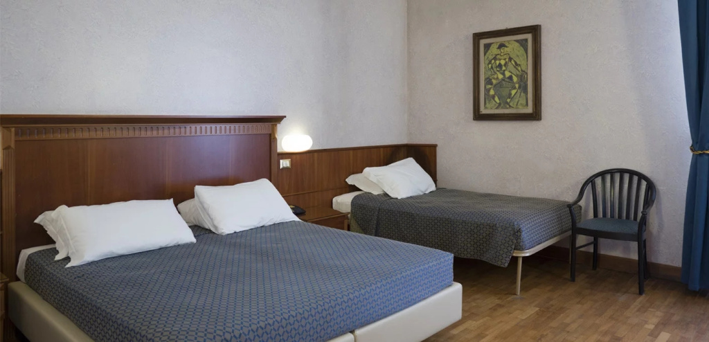 Triple room with sea view