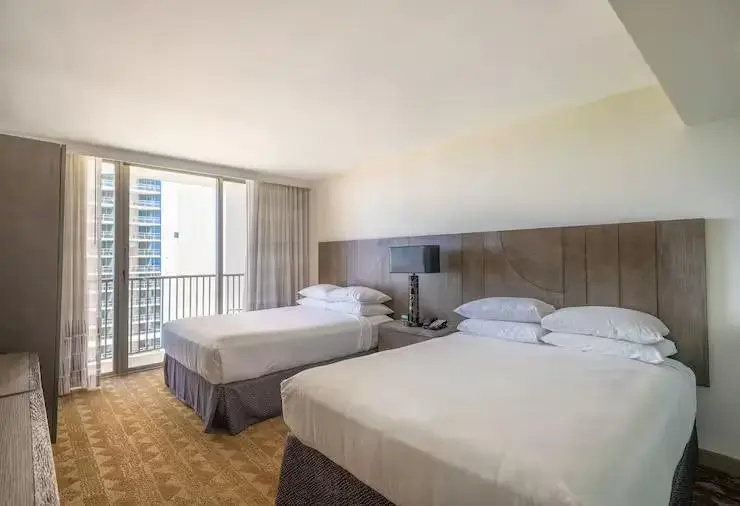 Embassy Suites by Hilton Waikiki Beach Walk - Chambres