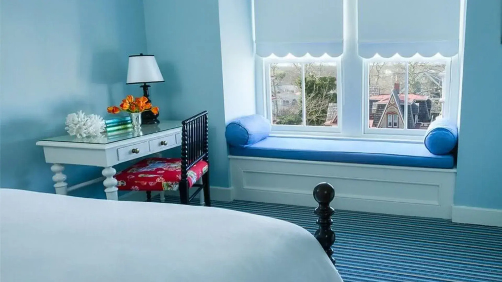 Superior room with town view