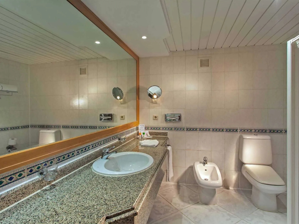 Двухместный номер Deluxe с видом на сад двуспальная кровать в Pickalbatros Golf Beach Resort