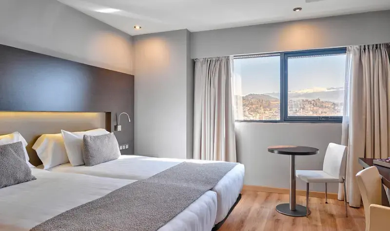 Hotel Turia Granada - Chambres