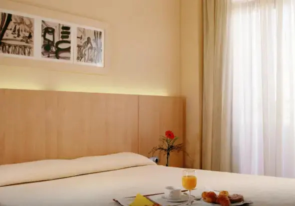 Advise Hotels Reina - Chambres