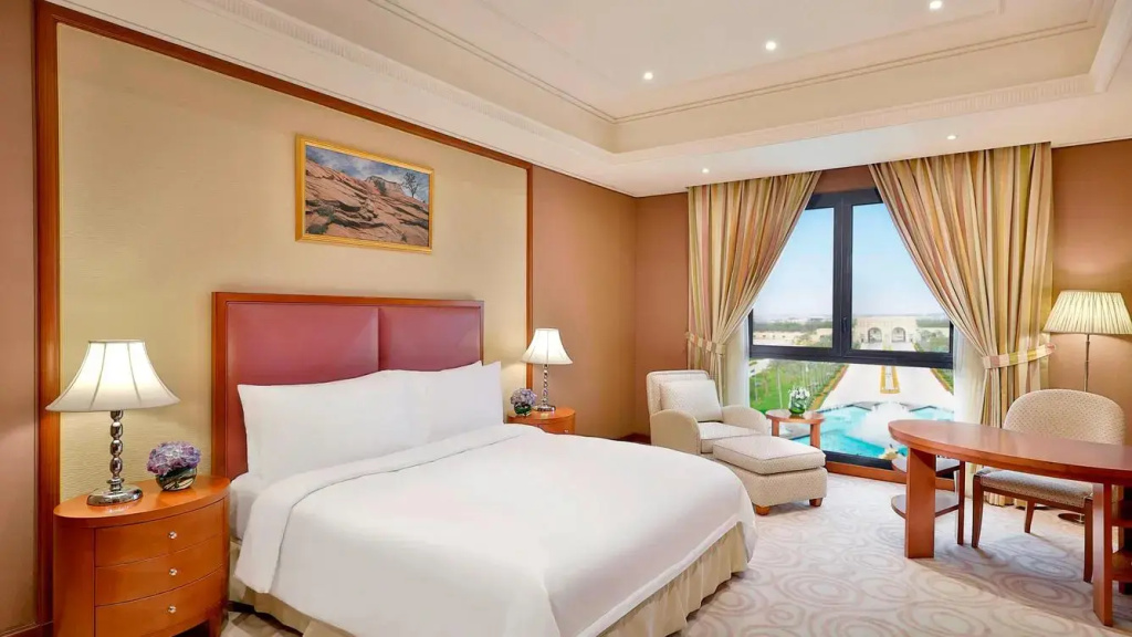 Double room Fountain view (full double bed)