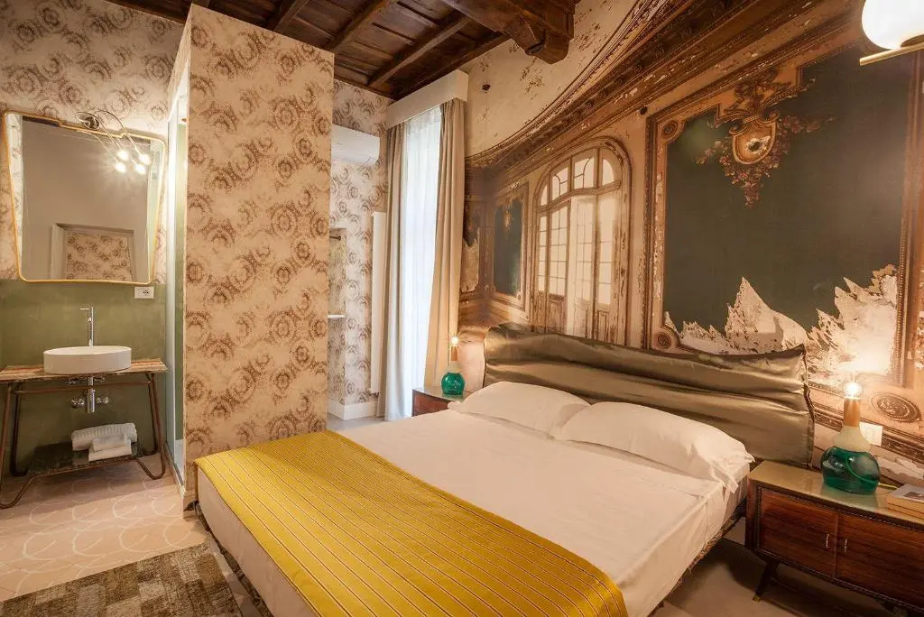 Superior Double room (full double bed)