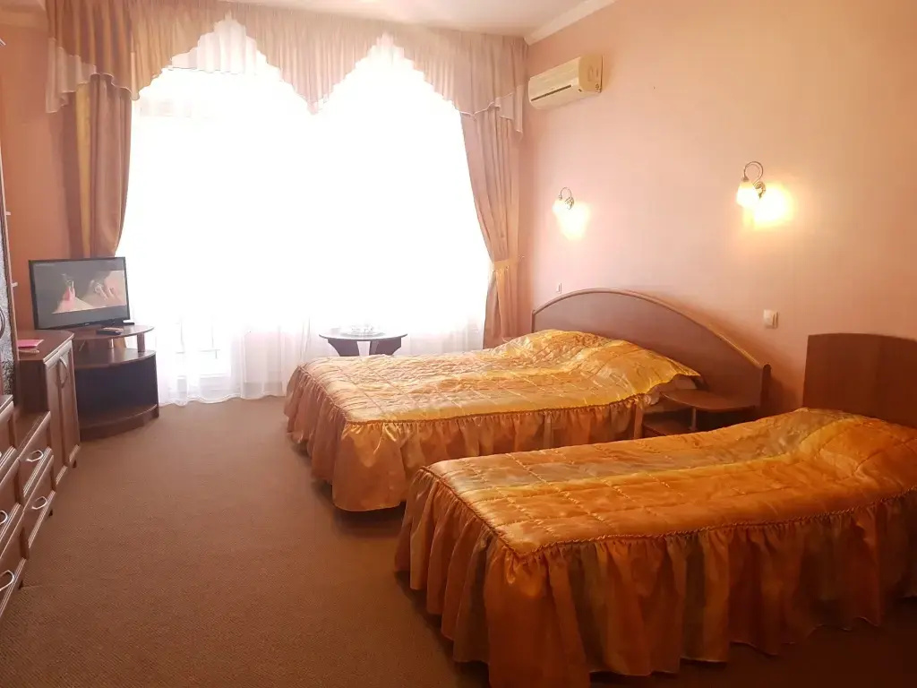 Standard Triple room with balcony