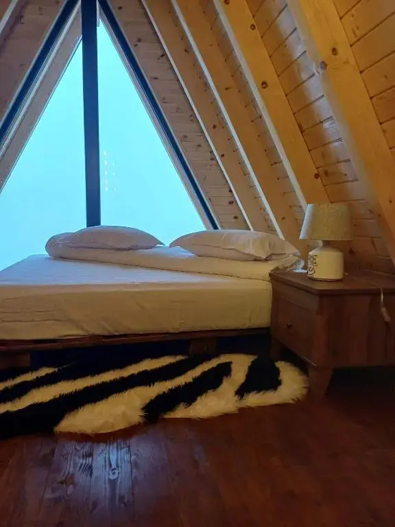 No. 4 Double Chalet (full double bed)