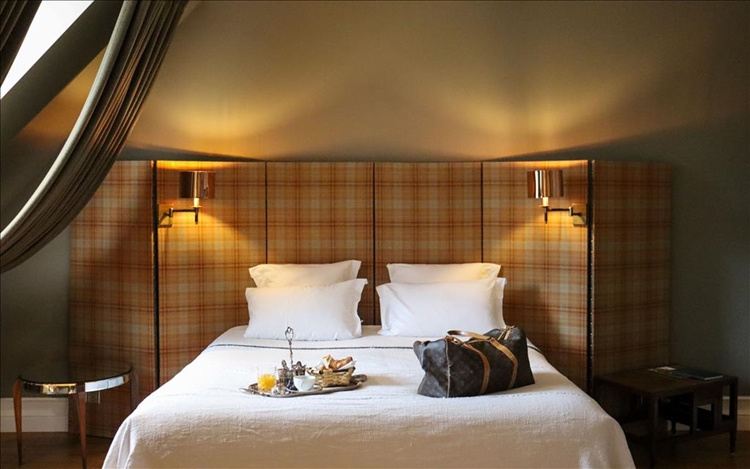 Double Suite (full double bed)