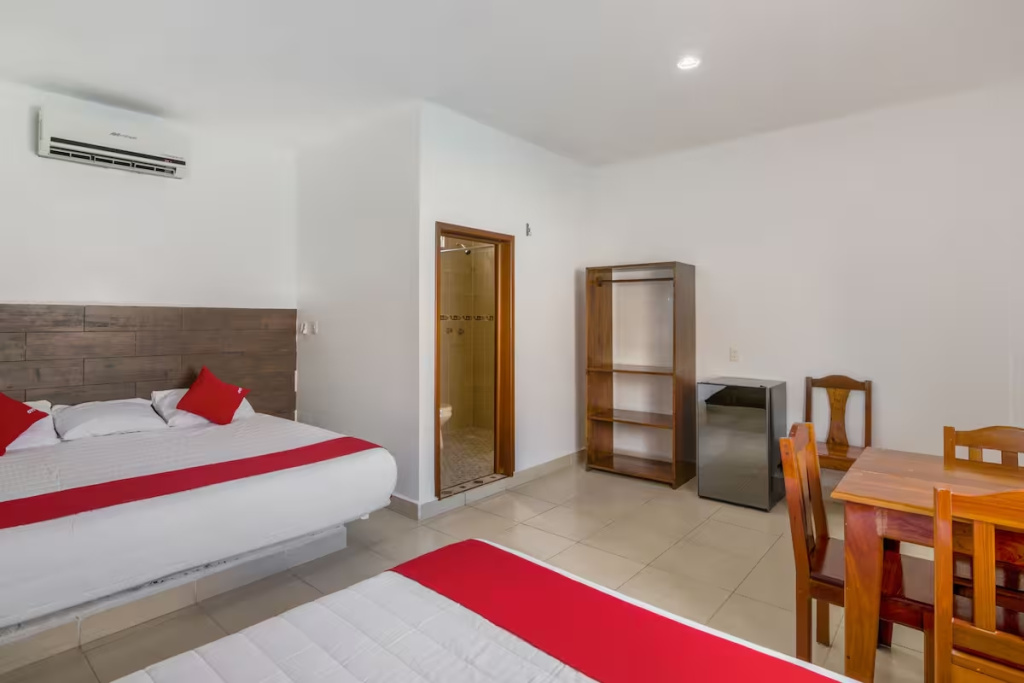 Standard Triple room