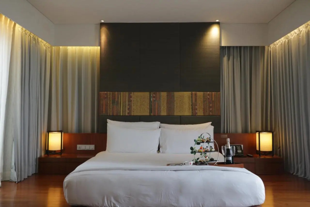 Hansar Bangkok Hotel — фото