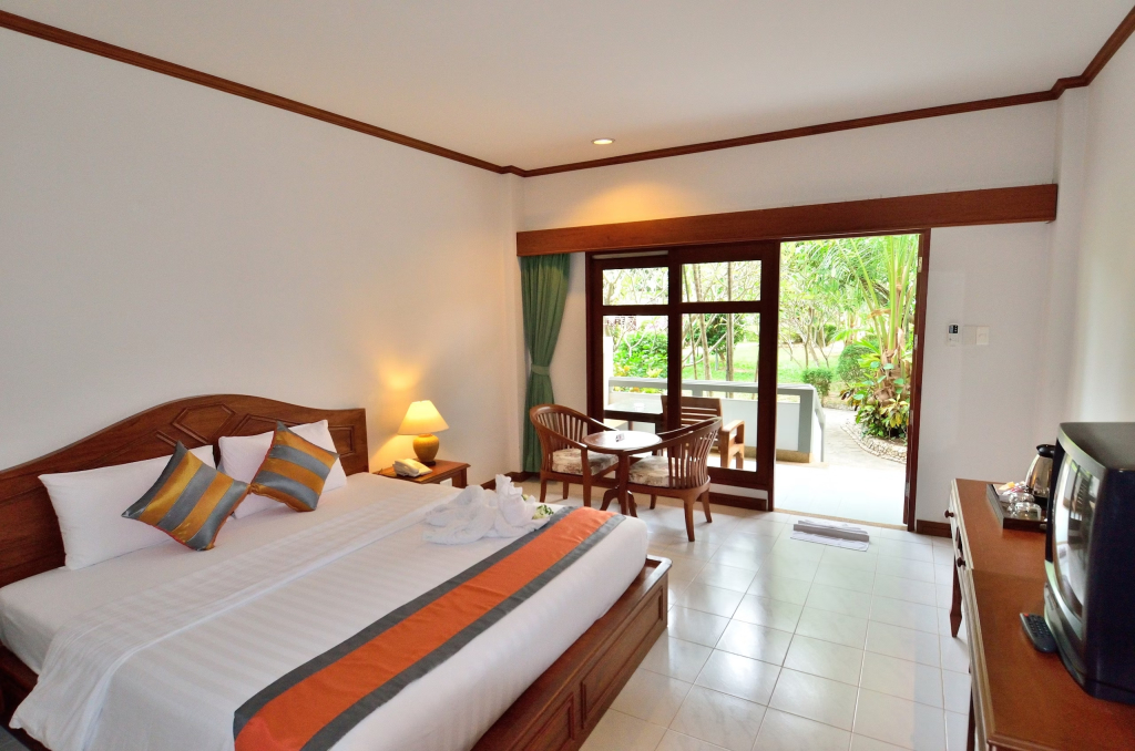 Двухместный номер Deluxe двуспальная кровать в First Bungalow Beach Resort