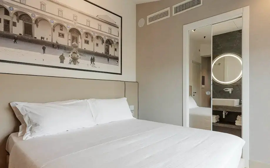 Double Junior Suite with balcony (full double bed)