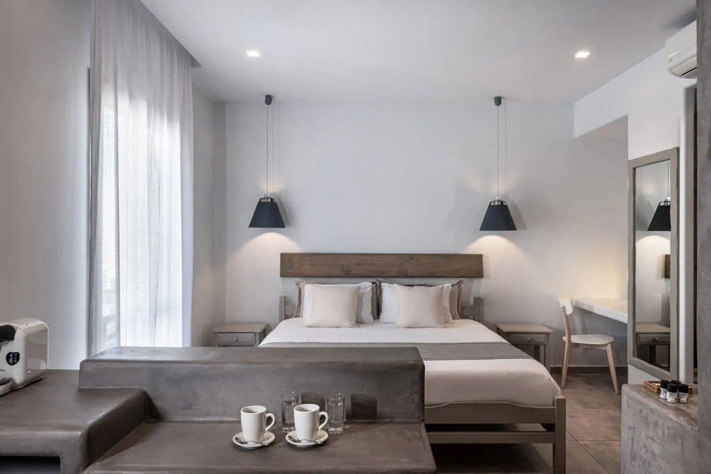 Honeymoon Suite