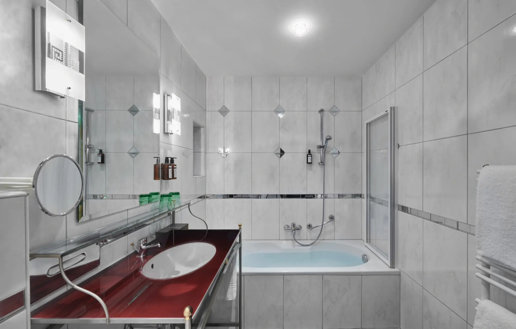 Hotel Schwarzer Adler - Chambres