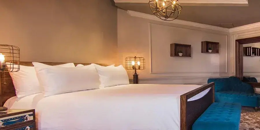 Boulevard Double Suite with strip view (full double bed)