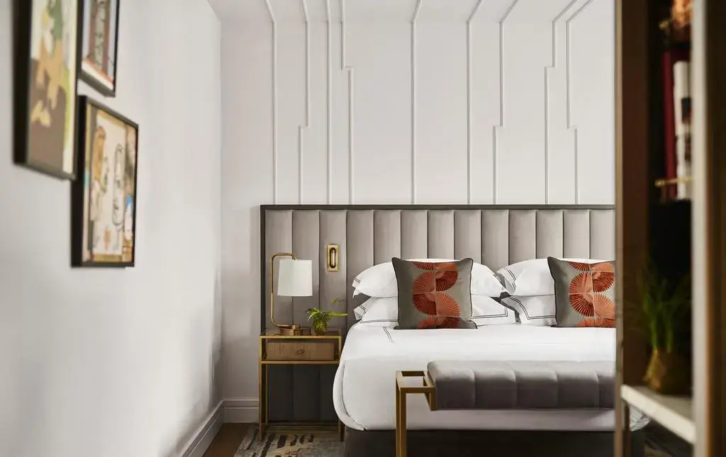 Meller Double room (full double bed)