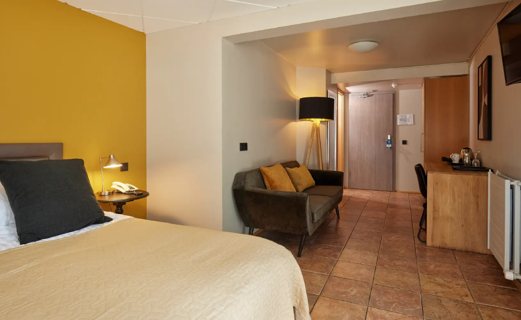 Hotel Fron - Chambres