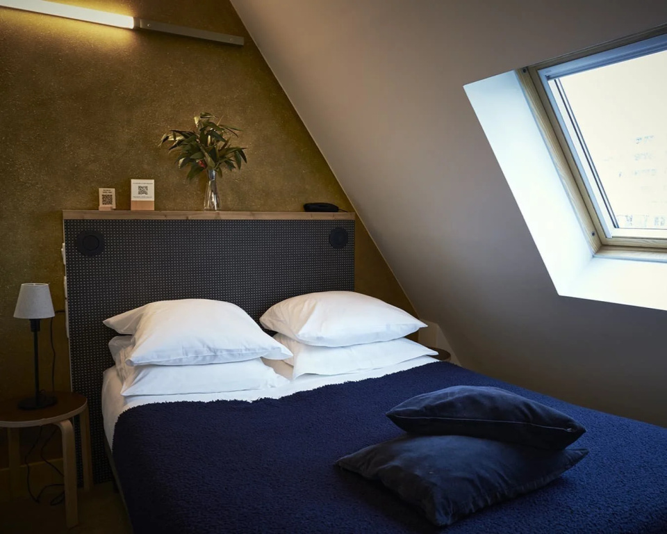 Standard Single Attic room