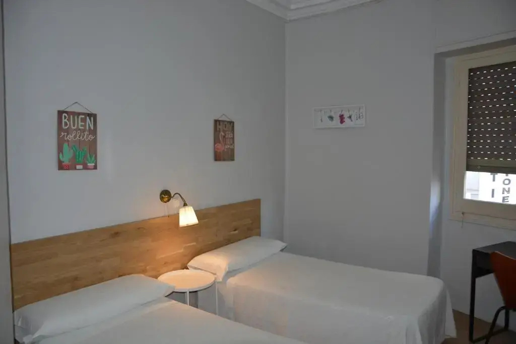 Double room (twin beds)