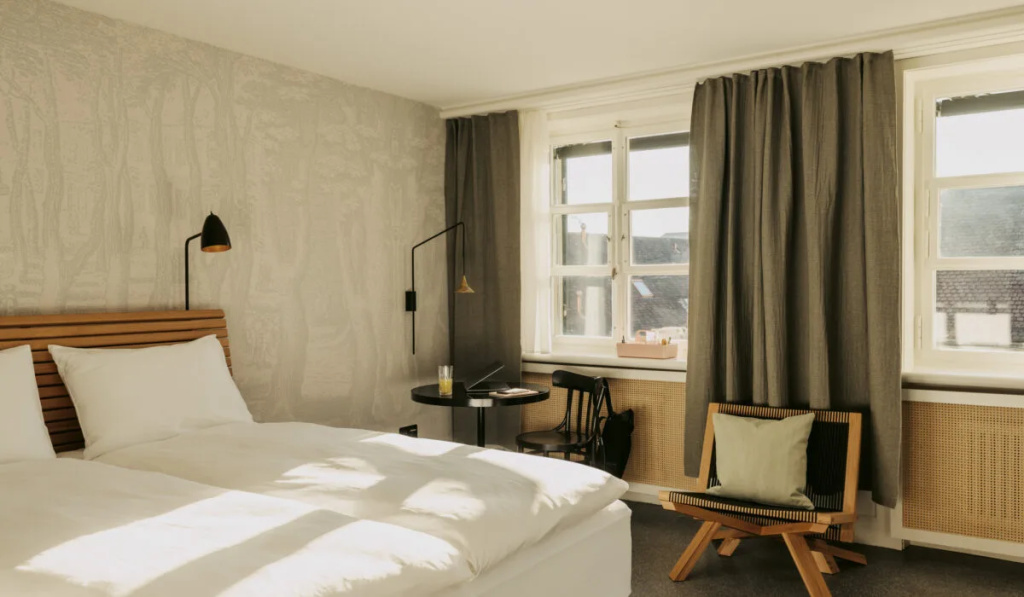 Cosy Double room (full double bed)