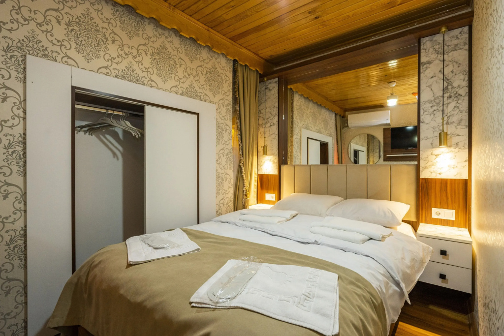 Large Single room