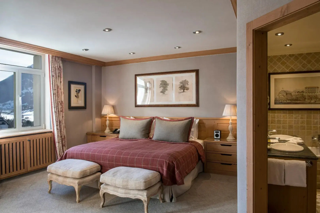 Deluxe Double Junior Suite with mountain view (full double bed)