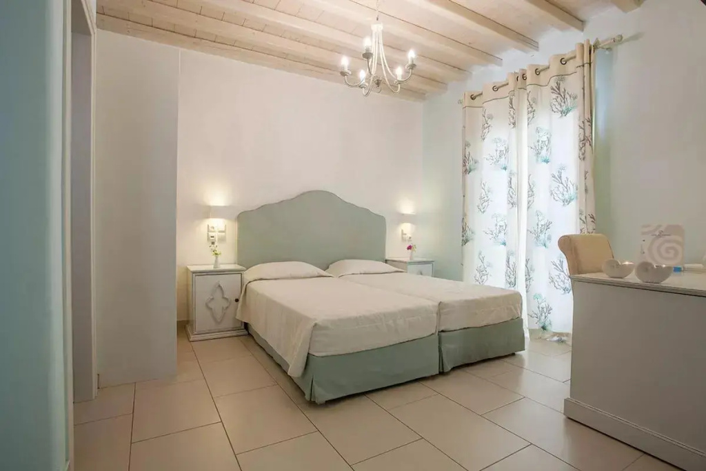 Sunset Wing Double room with sea view (full double bed)